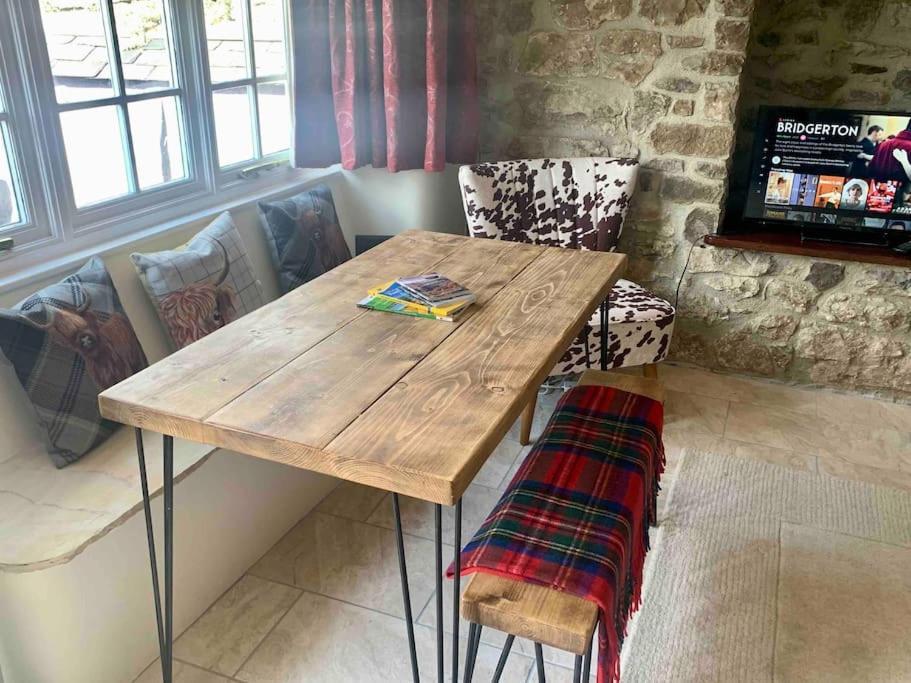 Gorgeous Cozy Cottage With A Heritage Feel, Walks, Pubs & Wood Burner Tideswell Exterior foto